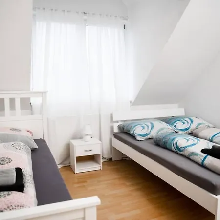 Mainz, Zentrale 2 Zimmerwohnung Fur 3 Personen * 美因茨